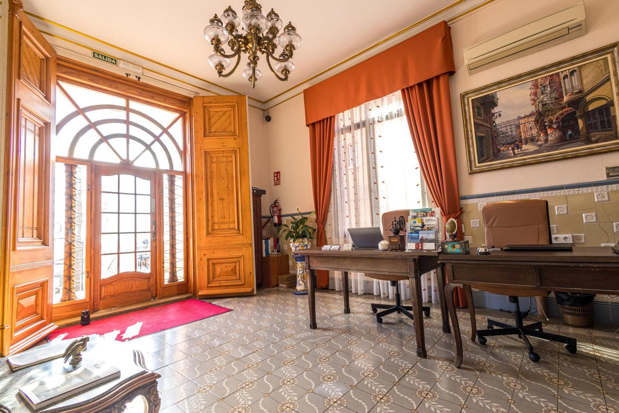 Hotel Llar De Capitans El El Masnou Esterno foto