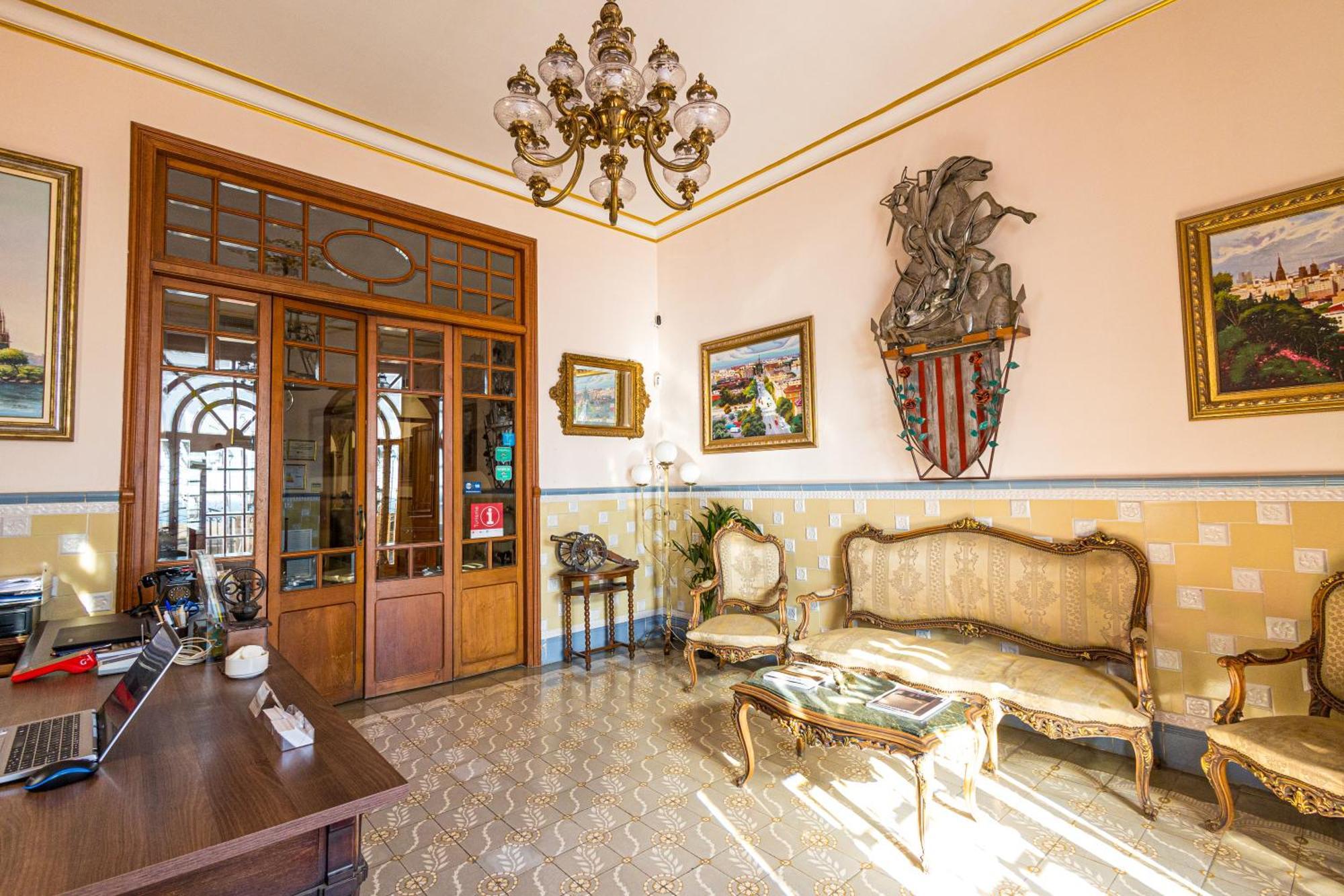 Hotel Llar De Capitans El El Masnou Esterno foto