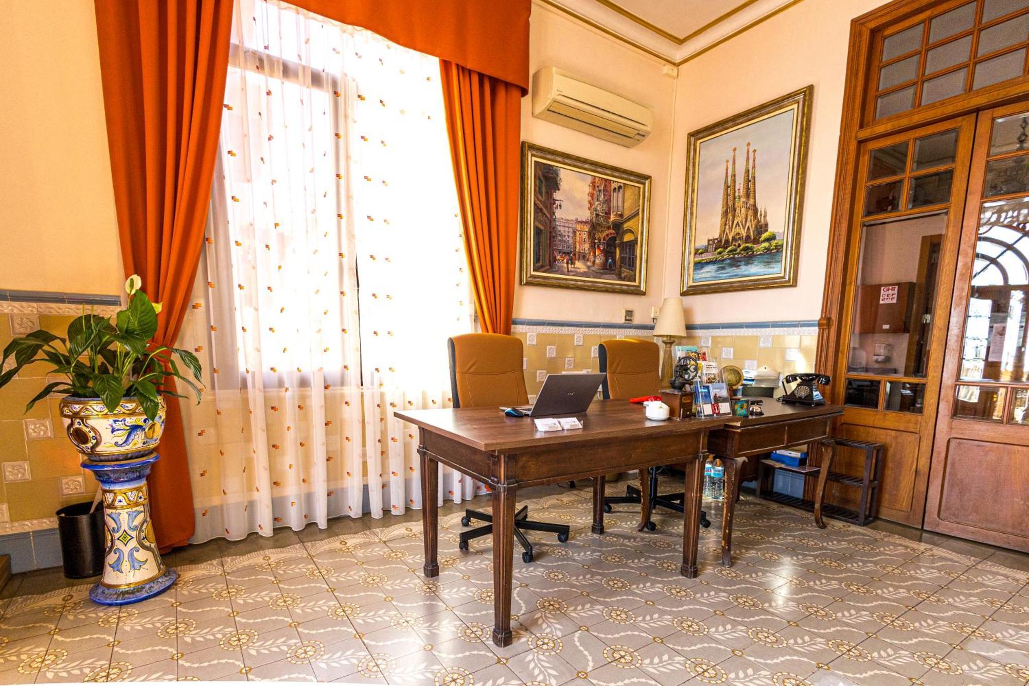 Hotel Llar De Capitans El El Masnou Esterno foto